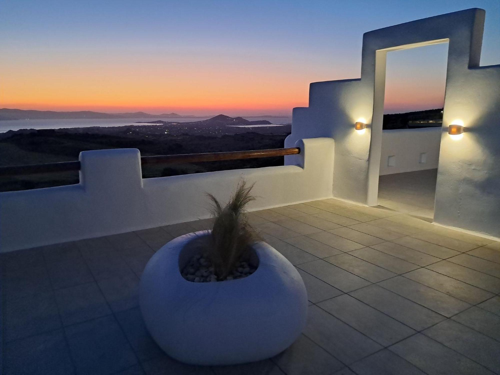 Ariadne'S Crown Luxury Suites With Private Pool Vívlos Exteriör bild